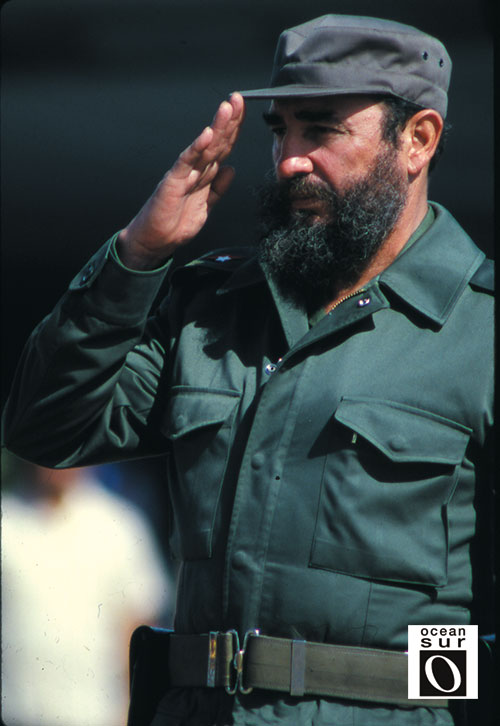 Fidel Castro saludo