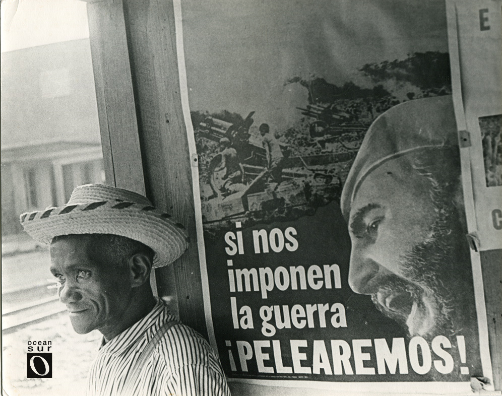 Cuba revolucionaria: cartel si nos imponen la guerra pelearemos